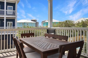 House, Multiple Beds (Searenity) | Outdoor dining