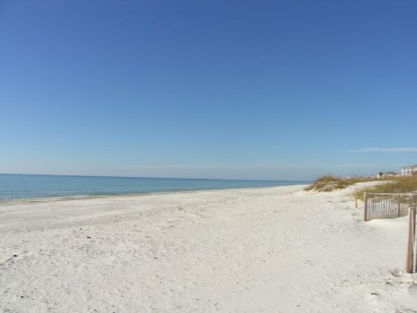 House, 3 Bedrooms | Beach