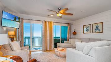 Casa, varias camas (Their Inheritance) | Área de sala de estar