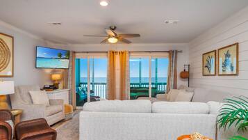 House, Multiple Beds (Their Inheritance) | Living area