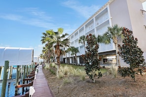 Condo, 2 Bedrooms | Exterior