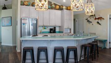 House, Multiple Beds (WindScape) | Private kitchen | Cookware/dishes/utensils