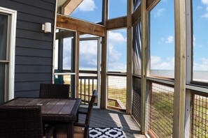 Casa, varias camas (WindScape) | Restaurantes