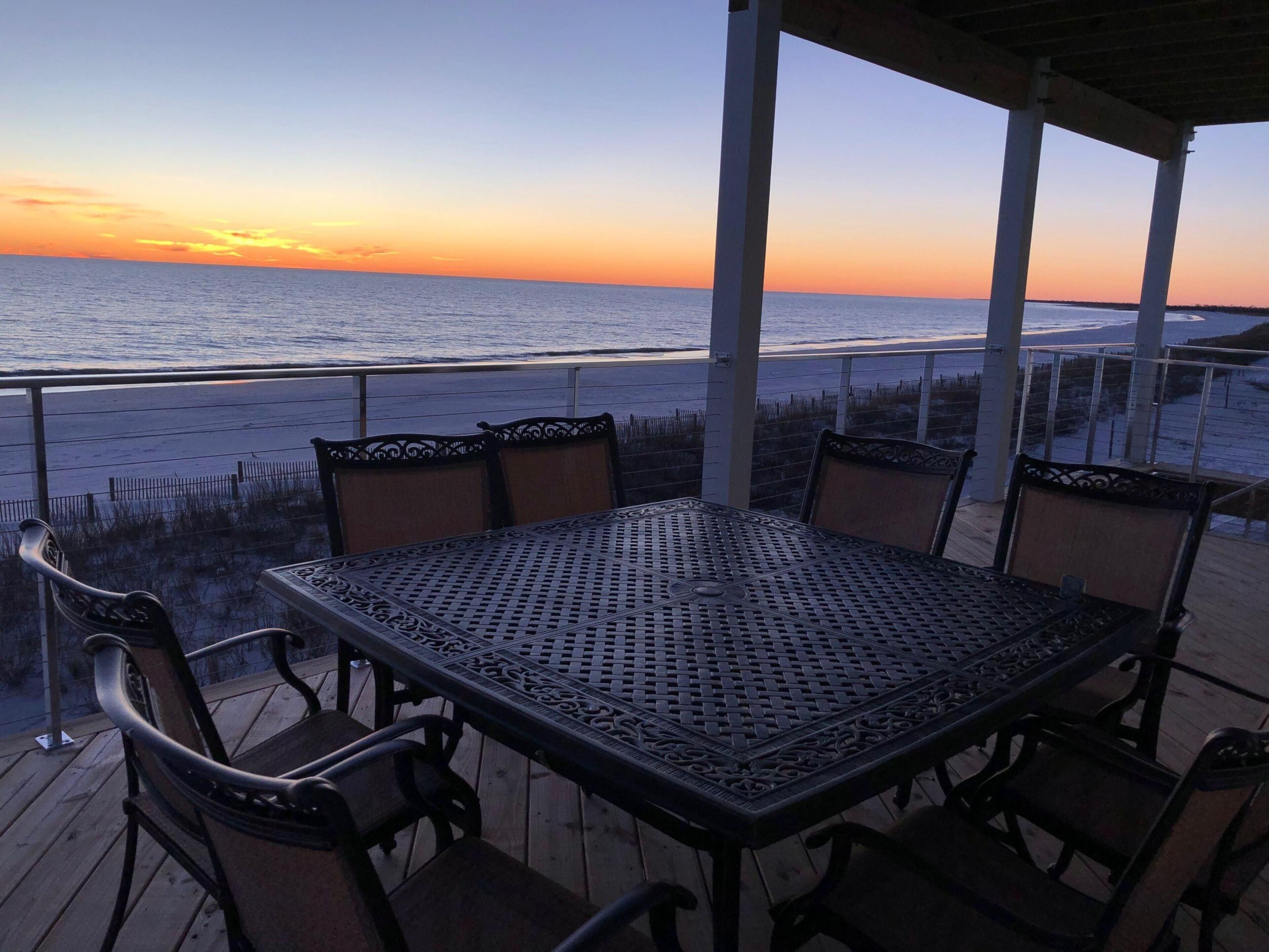 House, Multiple Beds (Shore Looks Good) | Balcony