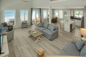 ハウス ベッド (複数台) (Shore Looks Good) | リビング エリア