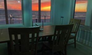 獨棟房屋, 多張床 (Shore Looks Good) | 餐廳