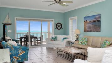 House, Multiple Beds (Villa del Sol) | Living area