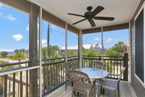 House, Multiple Beds, Beach View (Sweet Destiny) | Outdoor dining