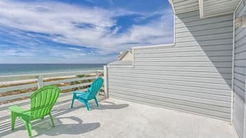 House, Multiple Beds (Whataday) | Terrace/patio