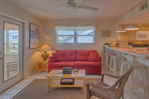 House, Multiple Beds (Whataday) | Living room