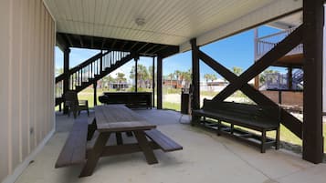 House, Multiple Beds (The Shore House) | Exterior