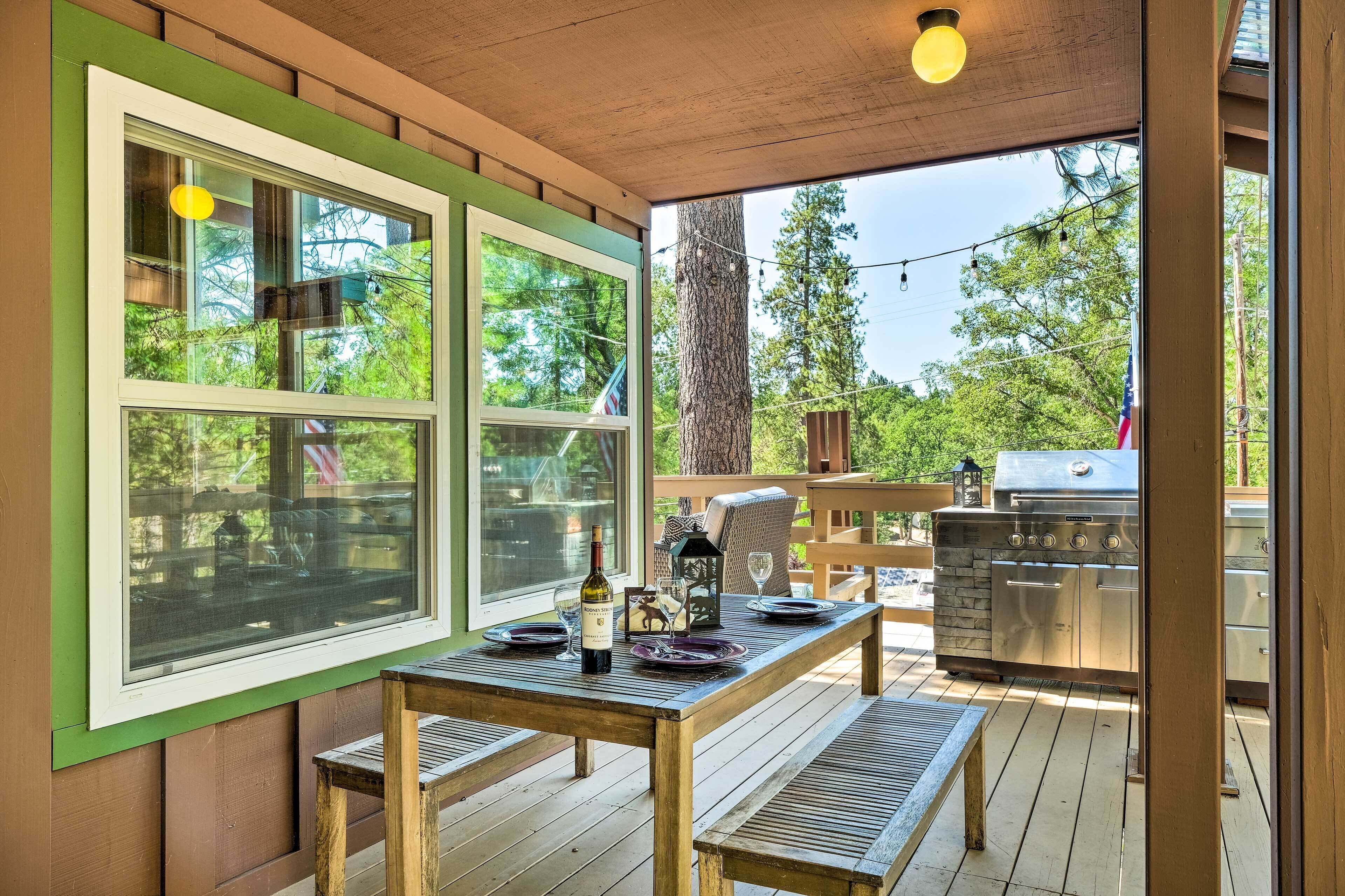 Cabin < Half-Mi from Pine Mountain Lake Marina!