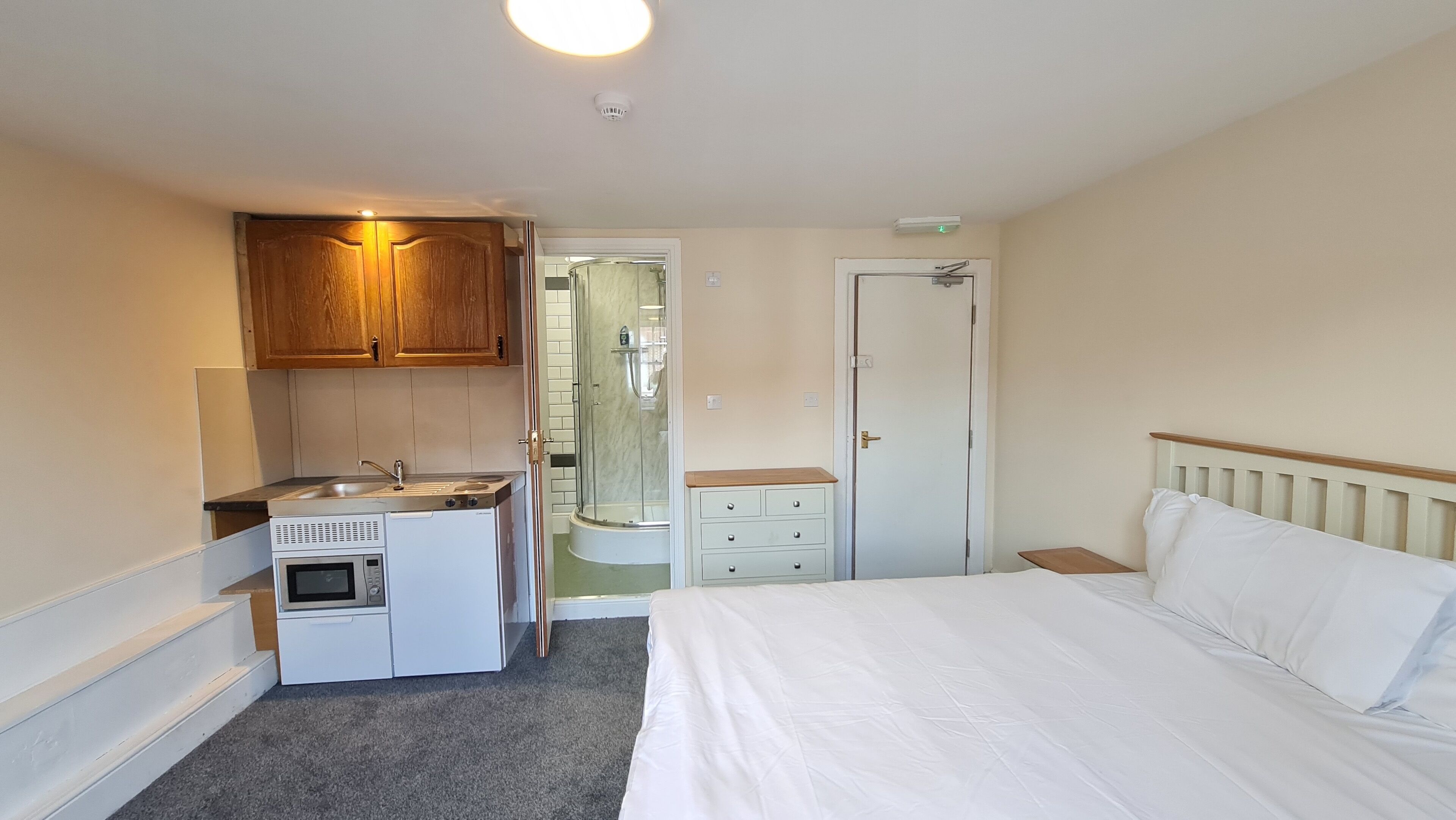 Studio Confort, salle de bains privée | 1 chambre