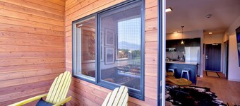Easy Access to all things Bozeman - with indoor parking!