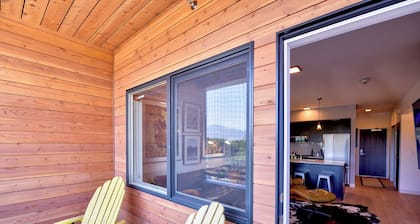 Easy Access to all things Bozeman - with indoor parking!