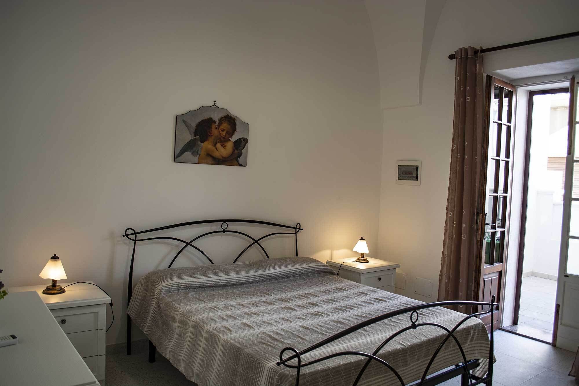 1 bedroom, iron/ironing board, travel cot, WiFi