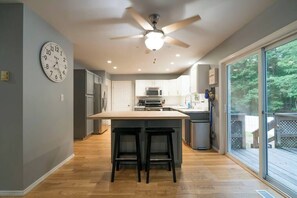 Fridge, microwave, oven, stovetop - Lake Adjacent Home w/ Hot Tub, Game Room, Boats, Fenced Yard (East Stroudsburg)