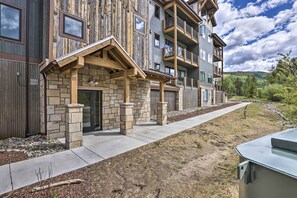 Exterior - Walk to Lifts: Condo w/ Mtn Views in Keystone! (Keystone)