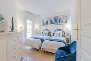 2 Schlafzimmer, Schreibtisch, Bügeleisen/Bügelbrett, WLAN