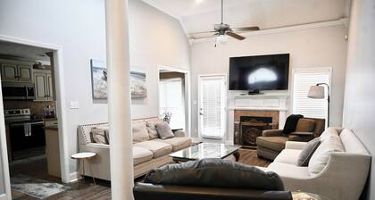 Hospitality House: 3 Br; 2 Br house; Edgewater cove; North Jackson, TN, Sleeps 6