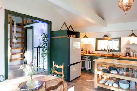 冷蔵庫、電子レンジ、オーブン、コンロ. Blossom House Retreat