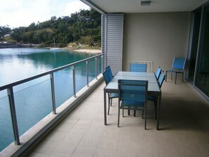 Balcony - Ocean Shores - Airlie Beach (Airlie Beach)