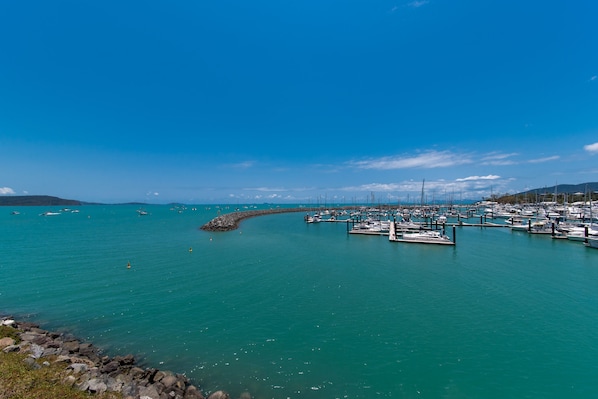 Vue sur la plage ou l’océan