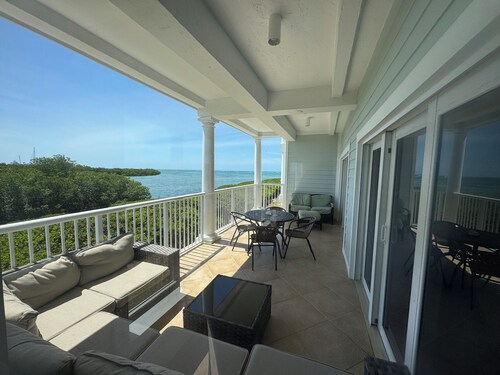 Gorgeous Ocean View in Paradise - Three Bedroom Condo - Minutes from Key West!