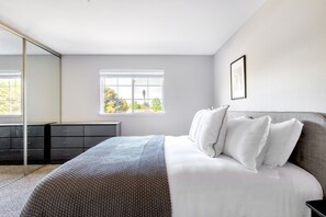 2 chambres, fer et planche Ă repasser, Wi-Fi, draps fournis