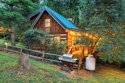 Deck, Jetted Tub, Wi-fi, Near National Park