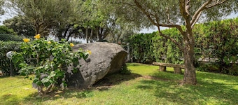Pet-Friendly Holiday Home “Casa Anna” next to the Beach with Sea Views