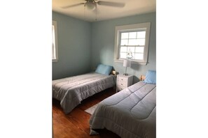 2 soverom, strykejern/-brett, wi-fi (inkludert) og sengetøy