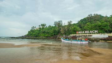 On the beach, 4 beach bars