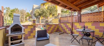 Holiday Home “Casa Barbara” with Air Conditioning & WiFi