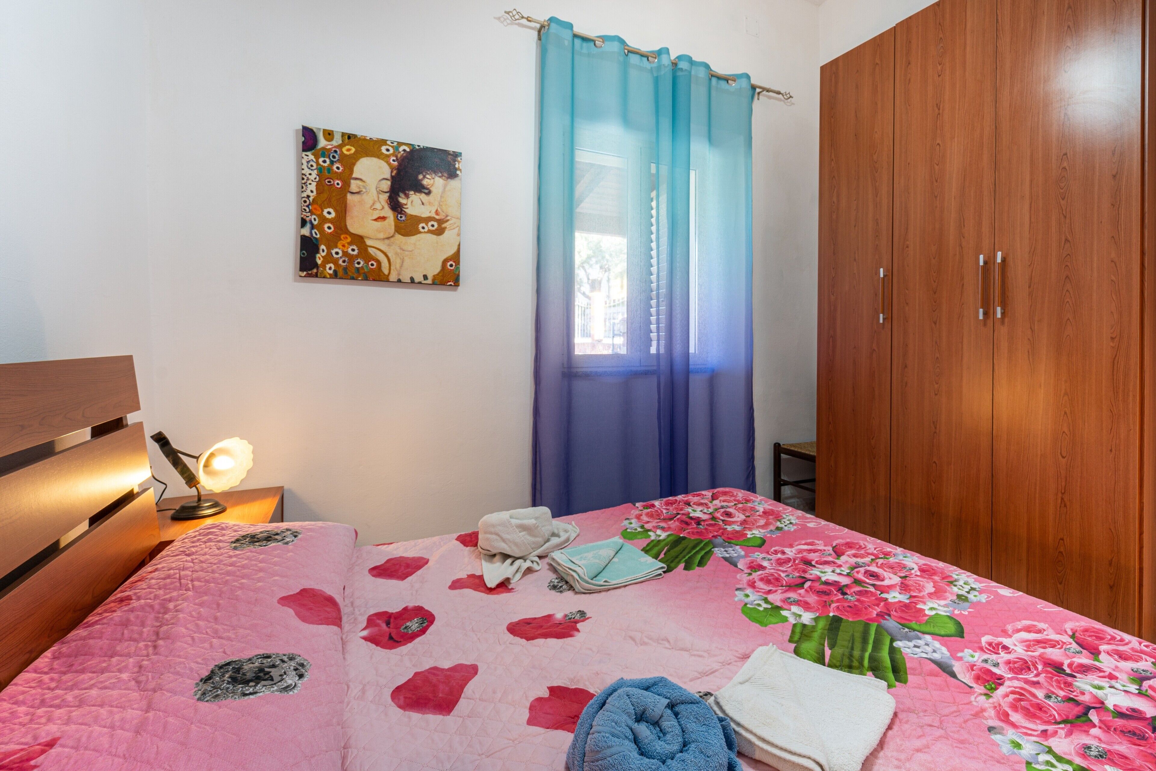 2 chambres, fer et planche à repasser, Wi-Fi gratuit, draps fournis