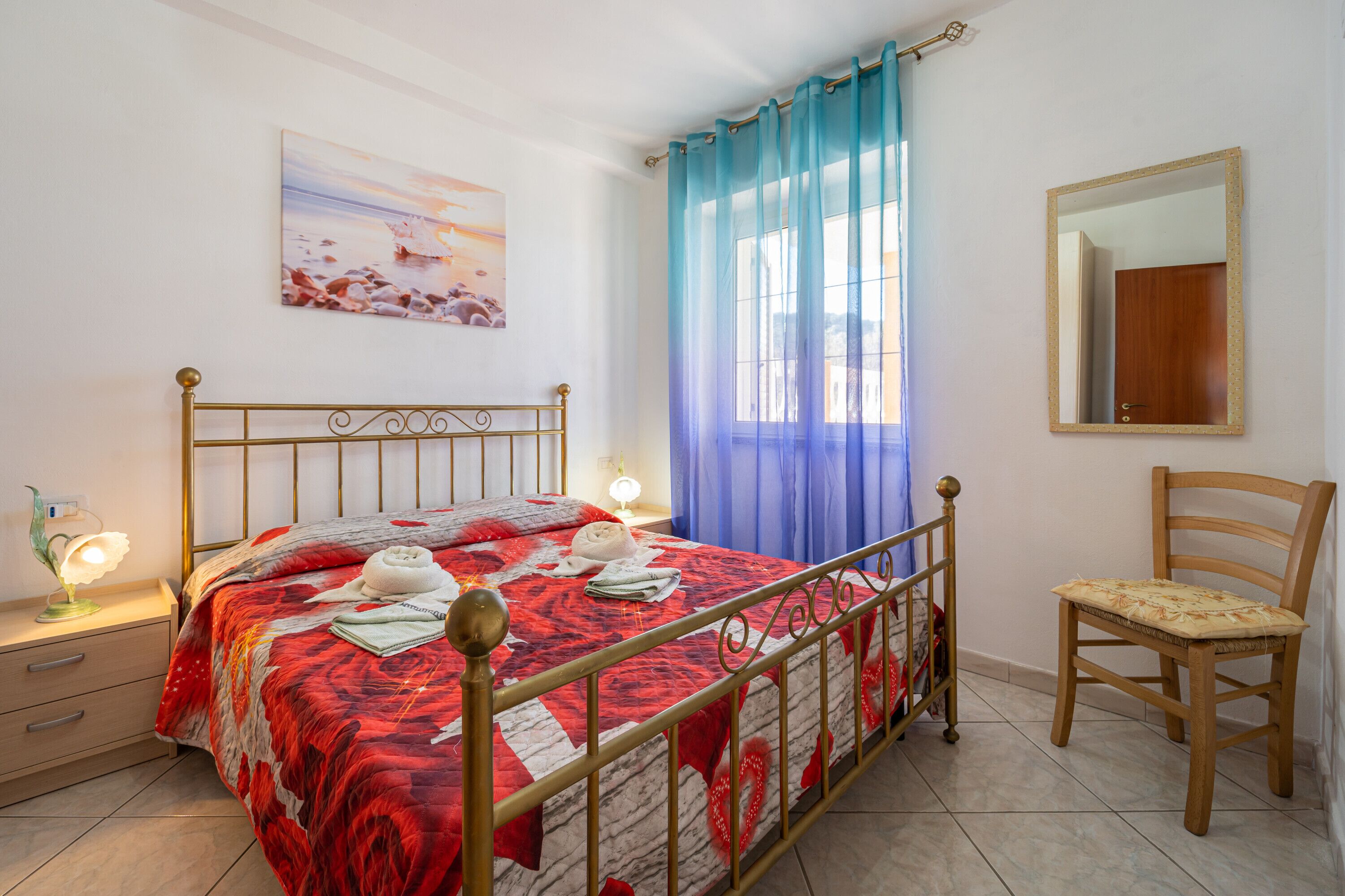 2 chambres, fer et planche à repasser, Wi-Fi gratuit, draps fournis