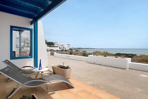 Terrace/patio - Modern Holiday Home Welling with Sea View and Terrace (Punta Mujeres)