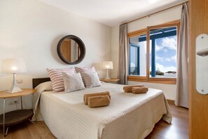 2 bedrooms, free WiFi, bed sheets - Modern Holiday Home Welling with Sea View and Terrace (Punta Mujeres)