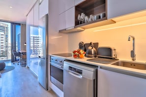 City-Studio | Eigene Küche | Kühlschrank, Mikrowelle, Ofen, Herdplatte