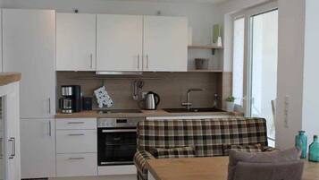 Kühlschrank, Ofen, Geschirrspüler