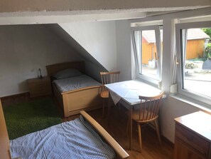 3 Schlafzimmer, Internetzugang, Bettwäsche