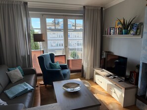 TV, fireplace - App. Meeresrauscher, Strandnah, Gelkamin u. Balkon - App. mit 1 SZ und Schlafsofa - Aufbettung 3./4 (Binz)
