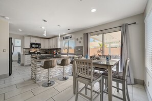 Dining - Cozy 5-Bedroom Oasis Near the Strip: Arcades, Pool, and BBQ Haven! (Las Vegas)