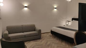 Onyx Suite | Hochwertige Bettwaren, Betten mit Memory-Foam-Matratzen, Minibar