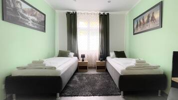 Superior-Zweibettzimmer, Gemeinschaftsbad | Zimmerausstattung