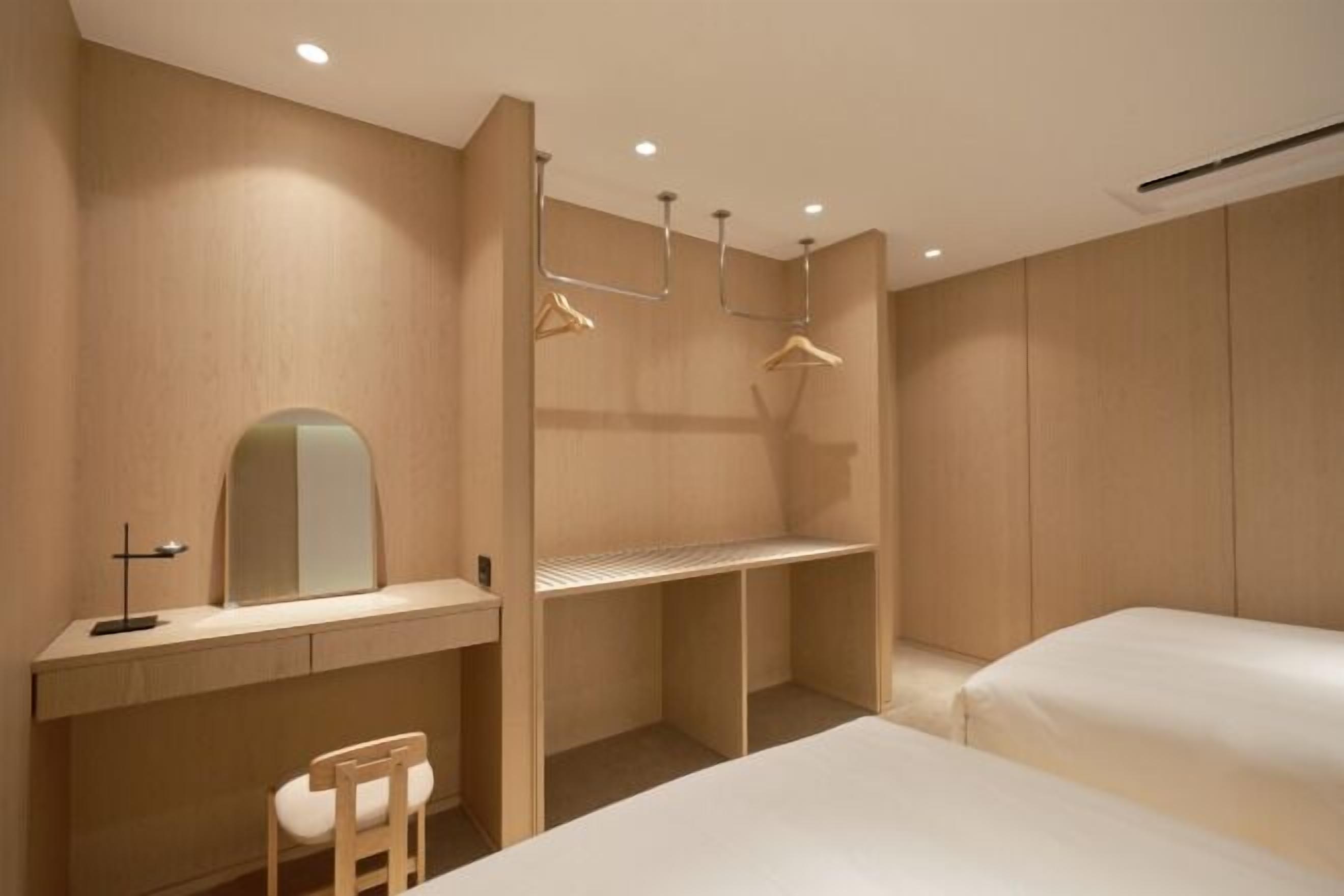 Verduisterende gordijnen, gratis wifi, beddengoed