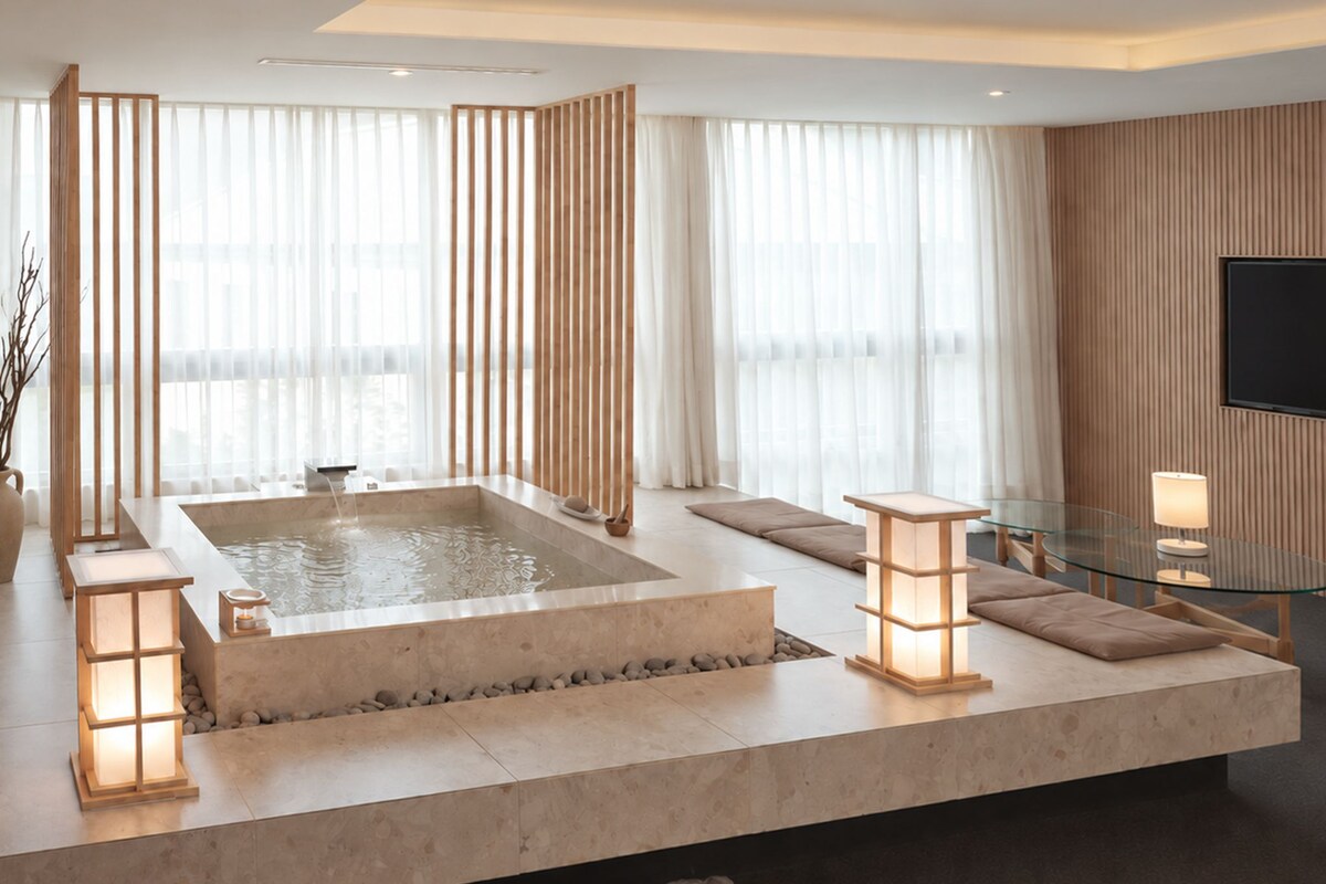 Annex Family Spa Suite (Randomly selected) | Blackout drapes, iron/ironing board (on request), WiFi (free)