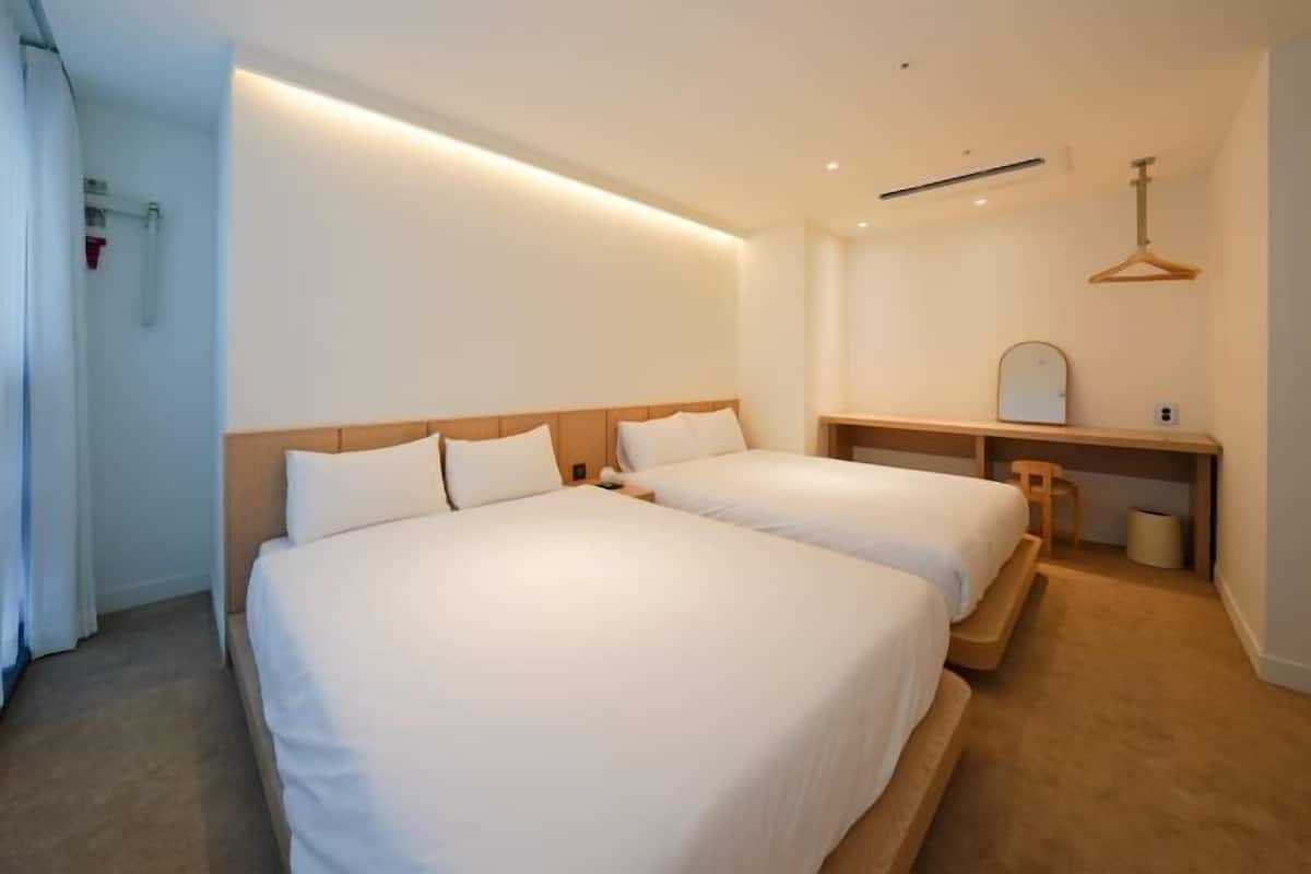 Blackout curtains, free WiFi, bed sheets