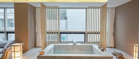 Annex Family Spa Suite (Randomly selected) | Blackout drapes, free WiFi, bed sheets