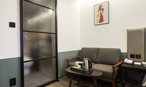 Standard Double Room | Individually decorated, individually furnished, free WiFi, bed sheets - Namyangju Aone Hotel (Namyangju)